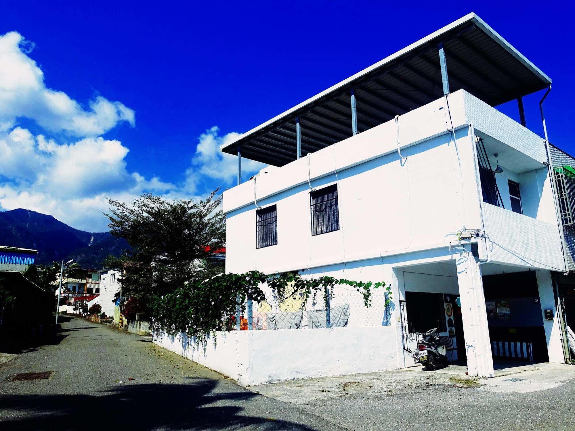 都蘭朋友家 Dulan Friends Hostel ตงเหอ ภายนอก รูปภาพ